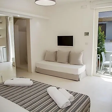 Dimora Ausentum Bed & Breakfast 3*