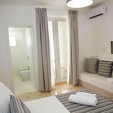 Dimora Ausentum Bed & Breakfast