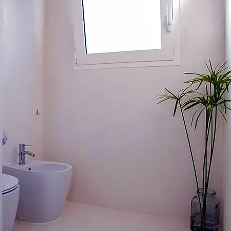 Dimora Ausentum Bed and Breakfast 3*