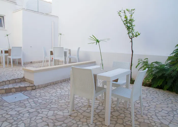 Dimora Ausentum 4*